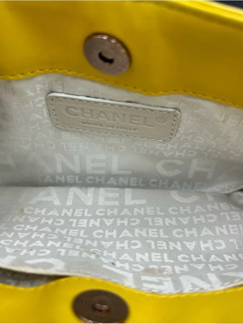 Chanel patent leather floral embossed shoulder bag made in Italy